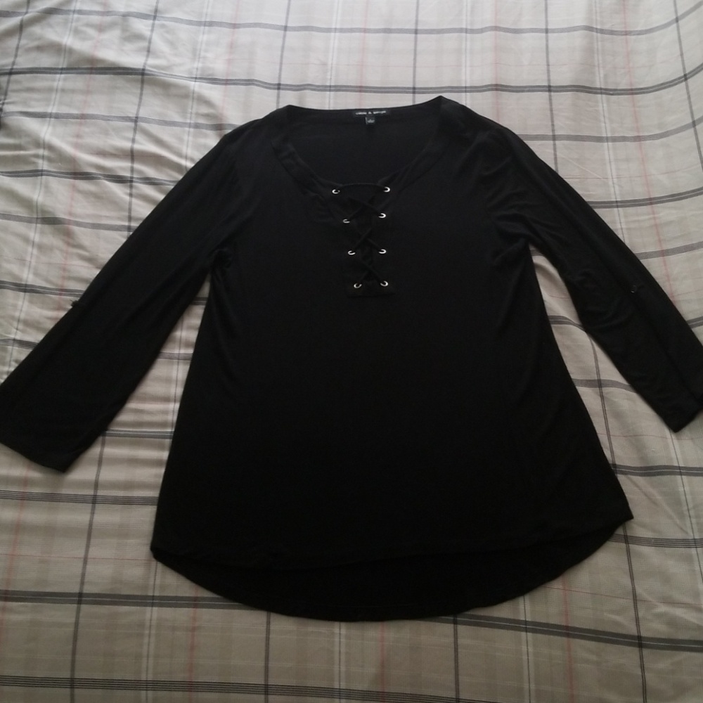 Simple, flirty 3/4 sleeve black shirt